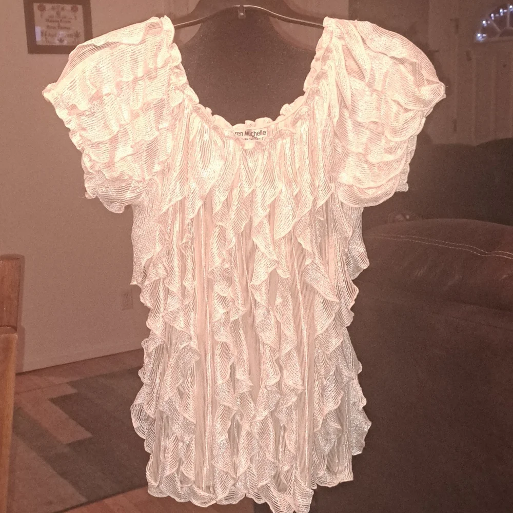 Gorgeous size L Lauren Michelle off white blouse w/ shimmer - Picture 3 of 6